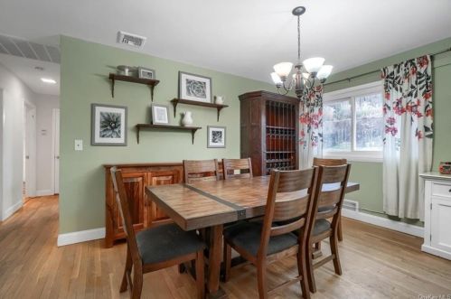 433 Storms Rd, Valley Cottage NY exterior