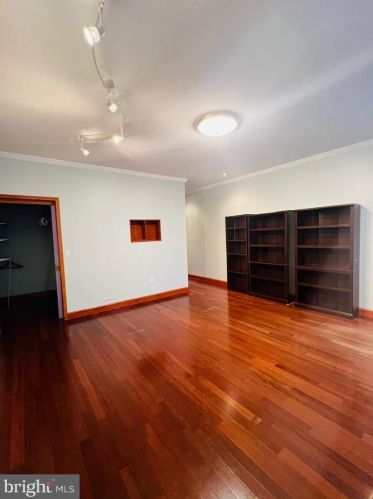 1011 Christian St, Philadelphia PA 19147-3736 exterior