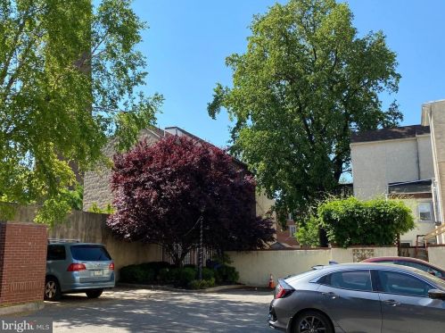 927 2nd St, Philadelphia PA 19122-0033 exterior