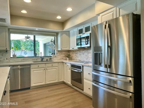 11436 27th St, Phoenix AZ 85028-1802 exterior