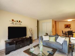 735 Randolph St, Canton MA  02021-1346 exterior