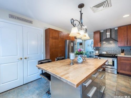 30 Osage Dr, Huntington Station NY exterior