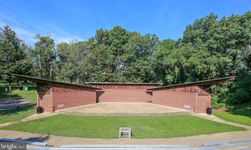 311 Kentucky Ave, Alexandria VA 22305 exterior