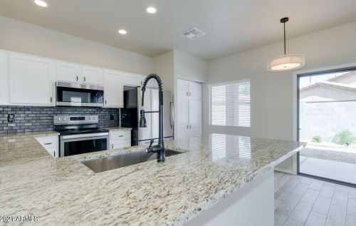 582 Bartlett Way, Chandler AZ  85249-5343 exterior