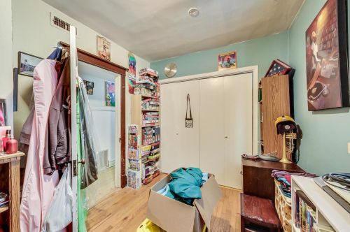 3315 Oakley Ave, Chicago IL 60618-6207 exterior