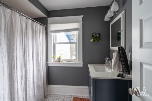 618 Hawthorne St, Grand Rapids MI 49503-3411 exterior