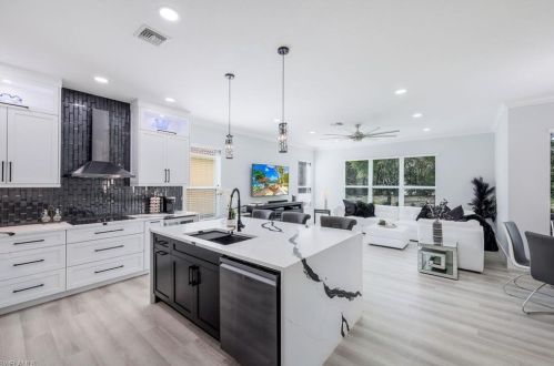 6514 Marbella Dr, Naples, FL 34105-5041