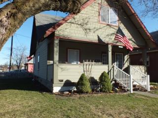 1320 Knox Ave, Spokane, WA 99205-4323