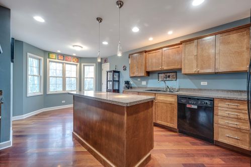 3803 Jacobson Dr, Bull Valley IL 60097-8142 exterior