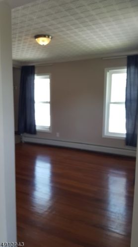 39 Irving St, Montclair NJ  07042-4523 exterior