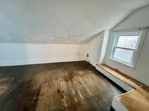 515 Aspen St, Pittsburgh PA 15122-1234 exterior