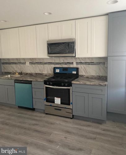 511 Godfrey Ave, Philadelphia PA 19126-3833 exterior