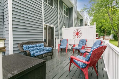 156 Alicia Dr, Babylon NY 11703-4035 exterior