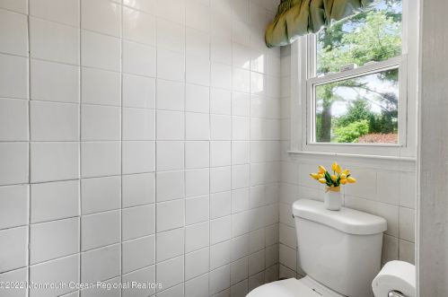 202 Elton Adelphia Rd, East Freehold NJ 07728-8616 exterior