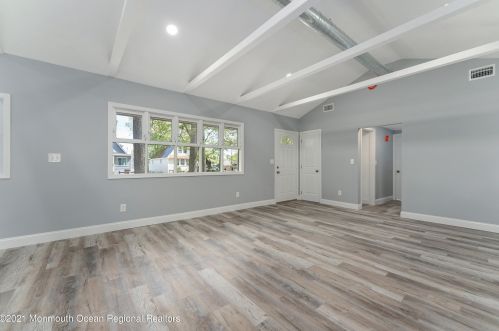 376 Barnegat Ave, Berkeley Township NJ  08721-1112 exterior