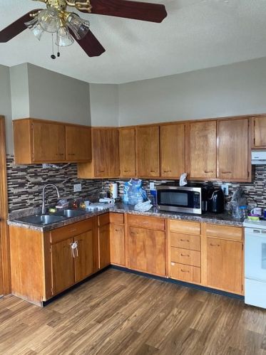 302 Springfield St, Chicopee MA 01013-2834 exterior