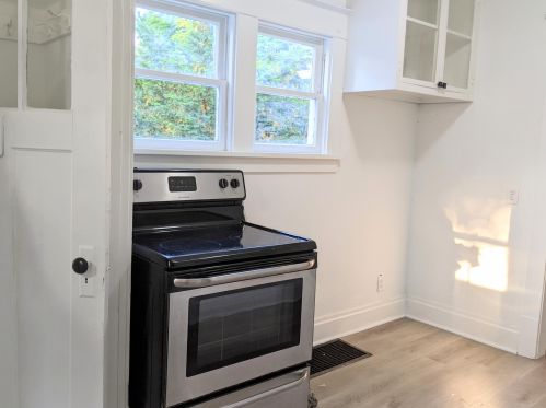 821 Kalamazoo St, Paw Paw MI 49079-1106 exterior