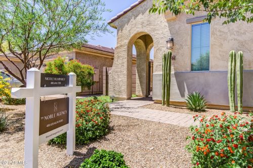 31314 1 Pl, Phoenix AZ 85022-2316 exterior