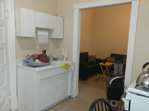 4801 Ada St, Chicago IL 60609-5919 exterior