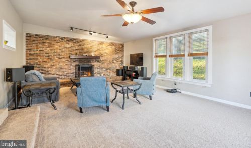 5428 Enid Pl, Alexandria VA  22312-6428 exterior