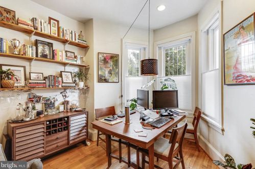 805 T St, Washington DC 20001-3127 exterior