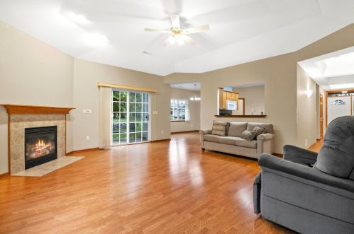 5353 Butterfield Way, Milwaukee WI  53221-3249 exterior