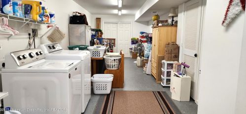 421 Virginia Ave, Berkeley Township NJ 08721-2318 exterior