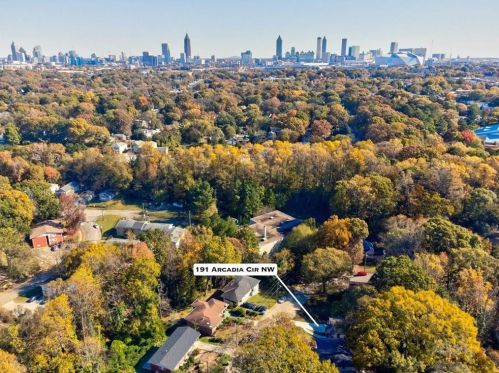 191 Arcadia Cir, Atlanta GA  30314-2305 exterior