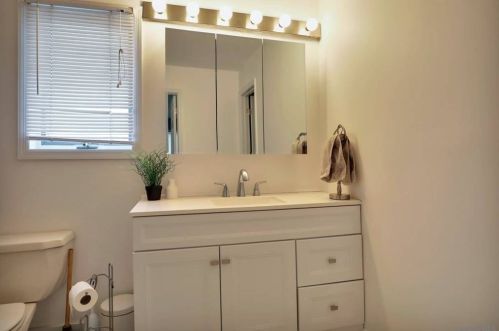 347 8 St, Bohemia NY 11716-1332 exterior