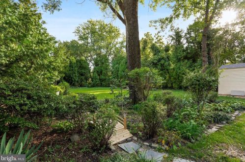 801 Pasadena Dr, Somerdale NJ  08083-1901 exterior