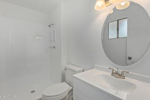 7957 Elm St, Phoenix AZ 85033-1716 exterior