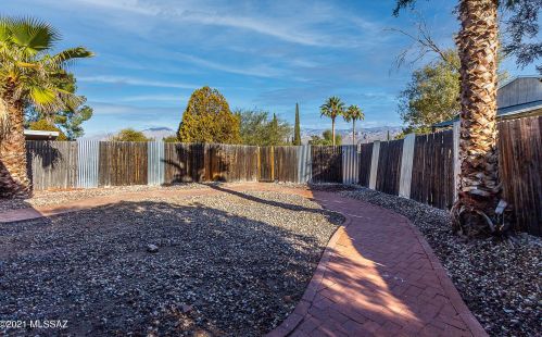 8545 Calle Bolivar, Tucson AZ 85715-5604 exterior