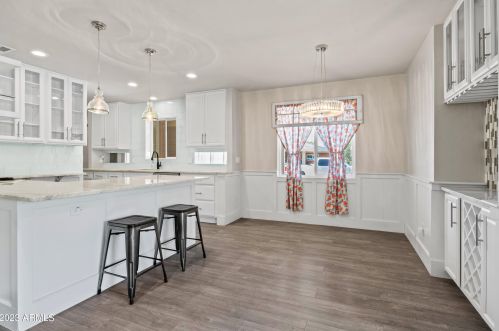 7035 15th St, Phoenix AZ  85020-5414 exterior