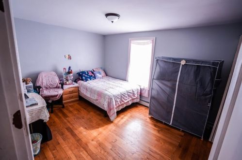 7 Deborah St, Providence RI 02909-4507 exterior