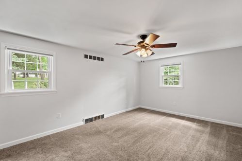 103 Ascot Pl, Pittsburgh PA 15237-4013 exterior