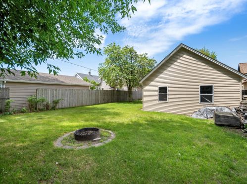 1325 16 St, Manitowoc WI 54220-5611 exterior