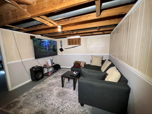 6754 51st St, Milwaukee WI  53223-6037 exterior