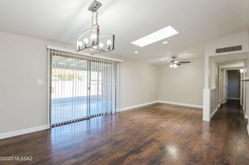 7401 19th St, Tucson AZ  85710-5005 exterior