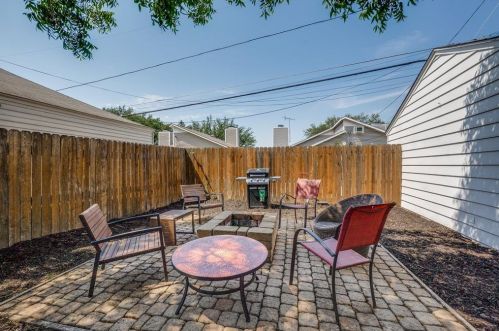 6347 Anita St, Dallas TX 75214-2707 exterior