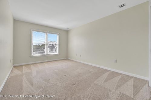 19 New Jersey Ave, Lavallette NJ 08735-2528 exterior