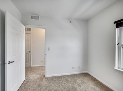 1924 Lotus Ave, Chicago IL 60639-1435 exterior