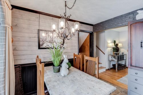 921 Duchess Ln, Saint Paul MN 55124-4707 exterior