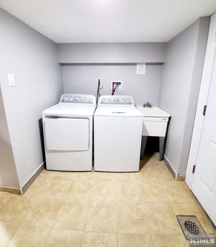 288 Larch Ave, Dumont NJ 07628-1300 exterior