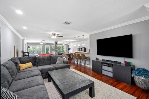 381 Del Rio Blvd, Boca Raton FL 33432-4735 exterior