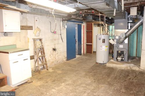 727 Chestnut St, Limerick PA 19468-2117 exterior