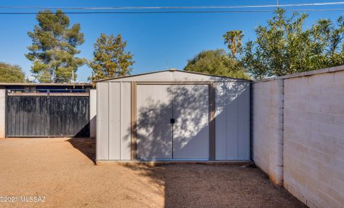 5209 25 St, Tucson AZ 85711-5912 exterior