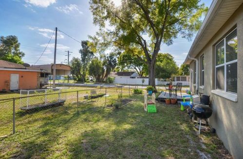 3826 Cass St, Tampa FL 33606-1305 exterior