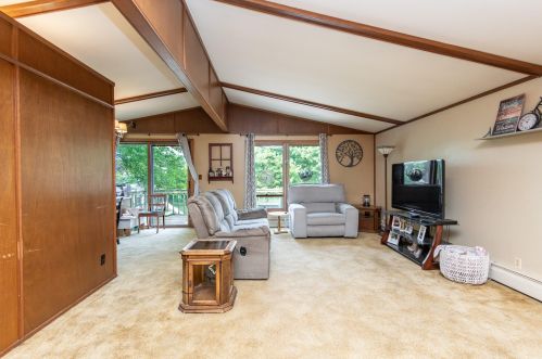 8632 Bottsford Ave, Milwaukee WI 53228-2838 exterior