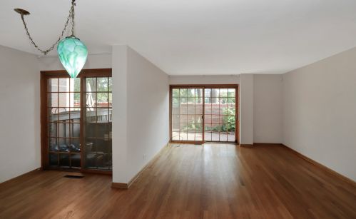 1256 Westgate Ter, Chicago, IL 60607-3307