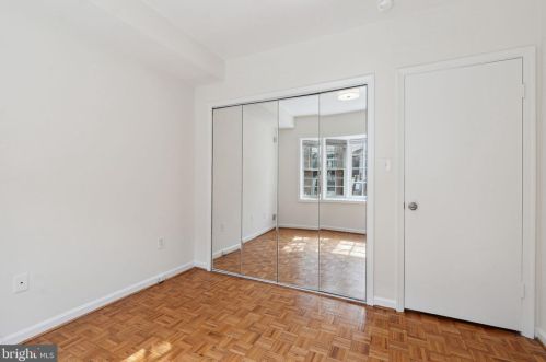 1737 Corcoran St, Washington DC 20009-2471 exterior